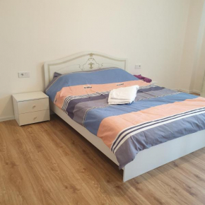 Uzak Apartment 3